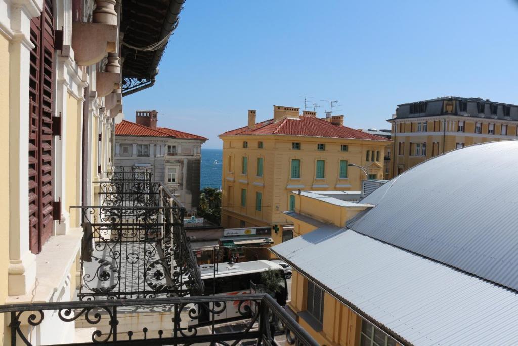 Green Market Apartment Опатия Екстериор снимка